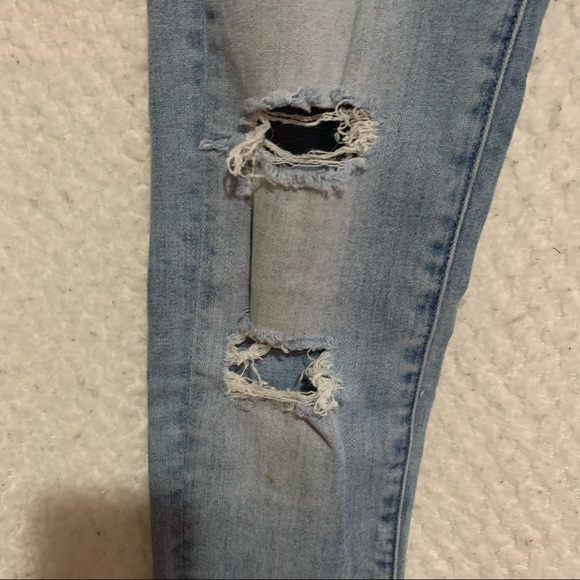 Super High Rise Skinny Distressed Jeans Size 4 American Eagle - Picture 8 of 9
